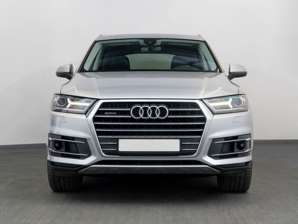 Audi Q7 Garantie 12 luni / Rate / Leasing / Credit / Istoric si km certificati
