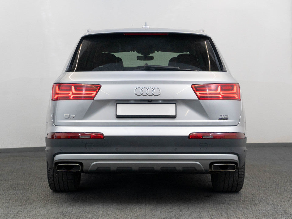 Audi Q7 Garantie 12 luni / Rate / Leasing / Credit / Istoric si km certificati