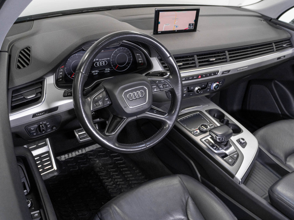 Audi Q7 Garantie 12 luni / Rate / Leasing / Credit / Istoric si km certificati