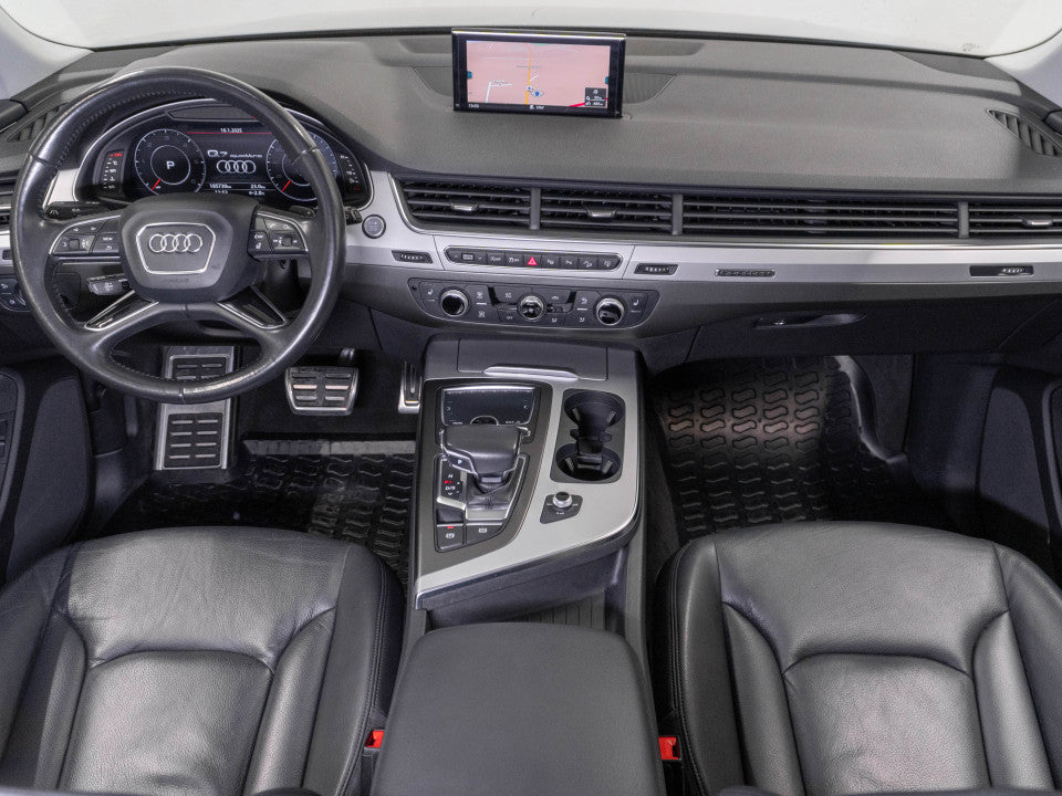 Audi Q7 Garantie 12 luni / Rate / Leasing / Credit / Istoric si km certificati