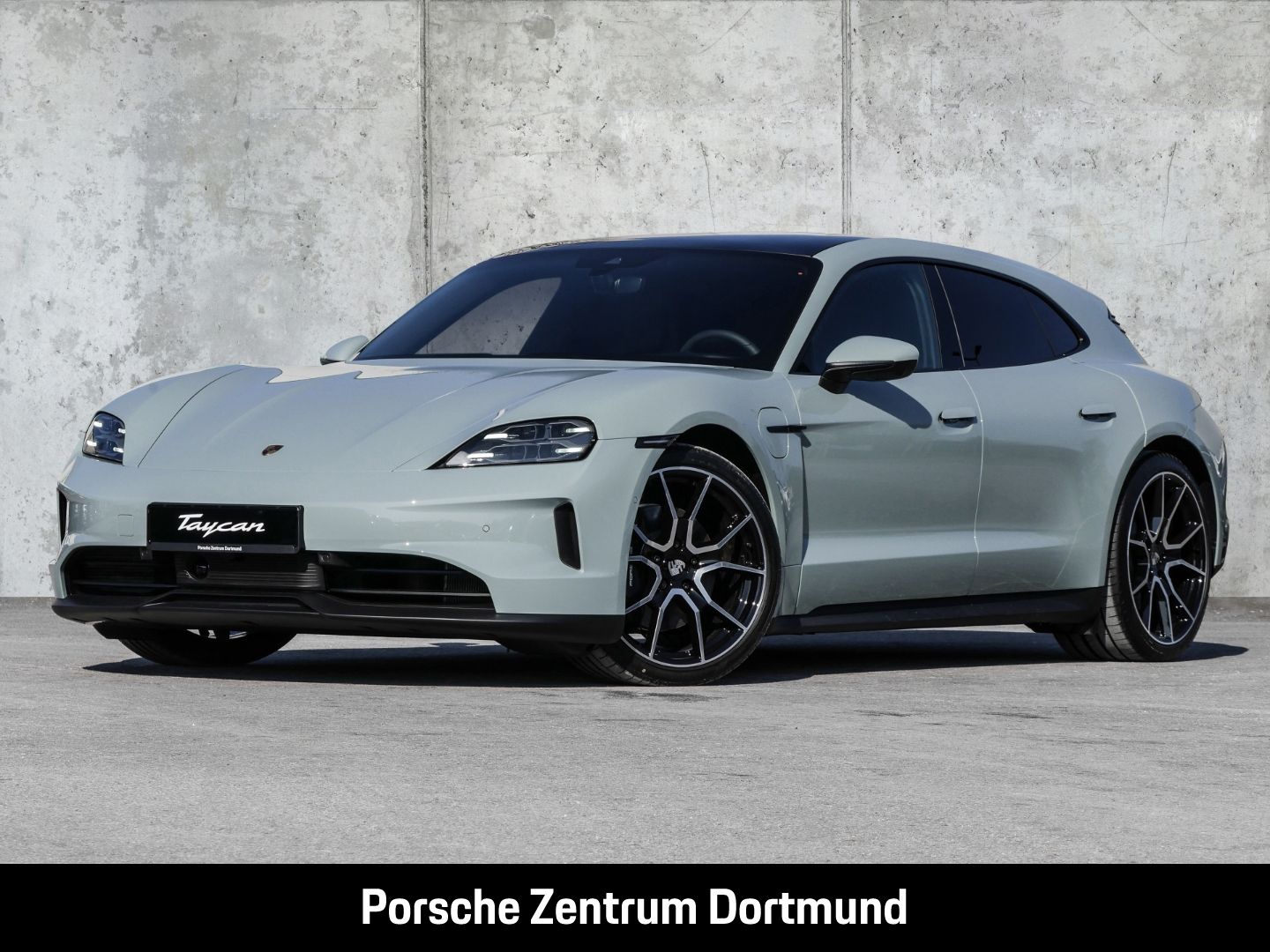 Porsche Taycan Sport Turismo Surround View  Panoramadach