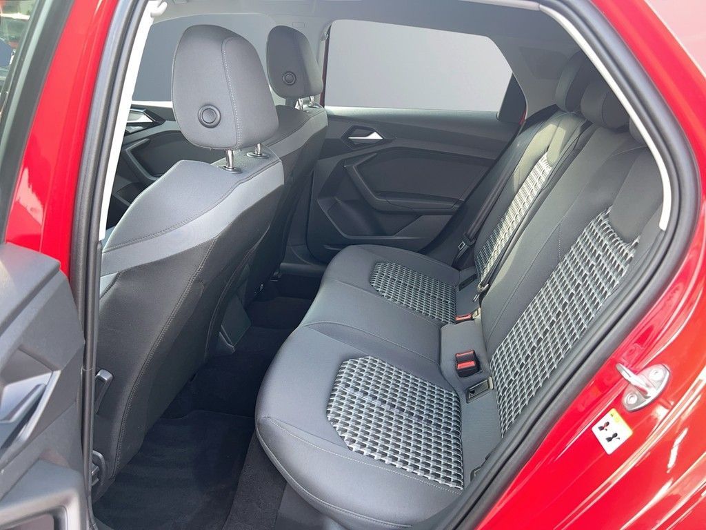 Audi A1 allstreet 30 TFSI Navi LED VC Optik schwarz p