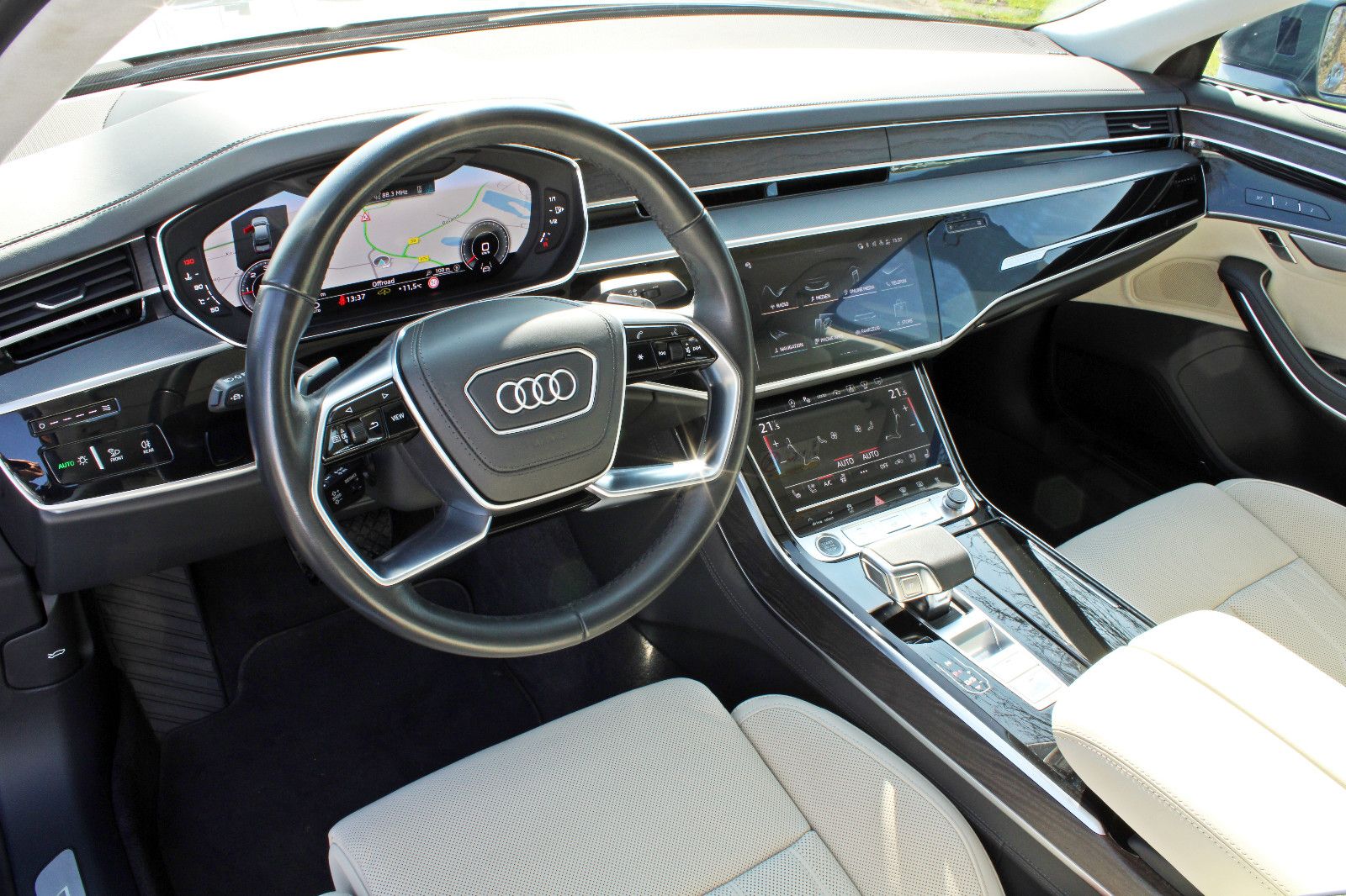 Audi A8 Lang 50TDI S LINE BLACK - Samsaru's Car Outlet