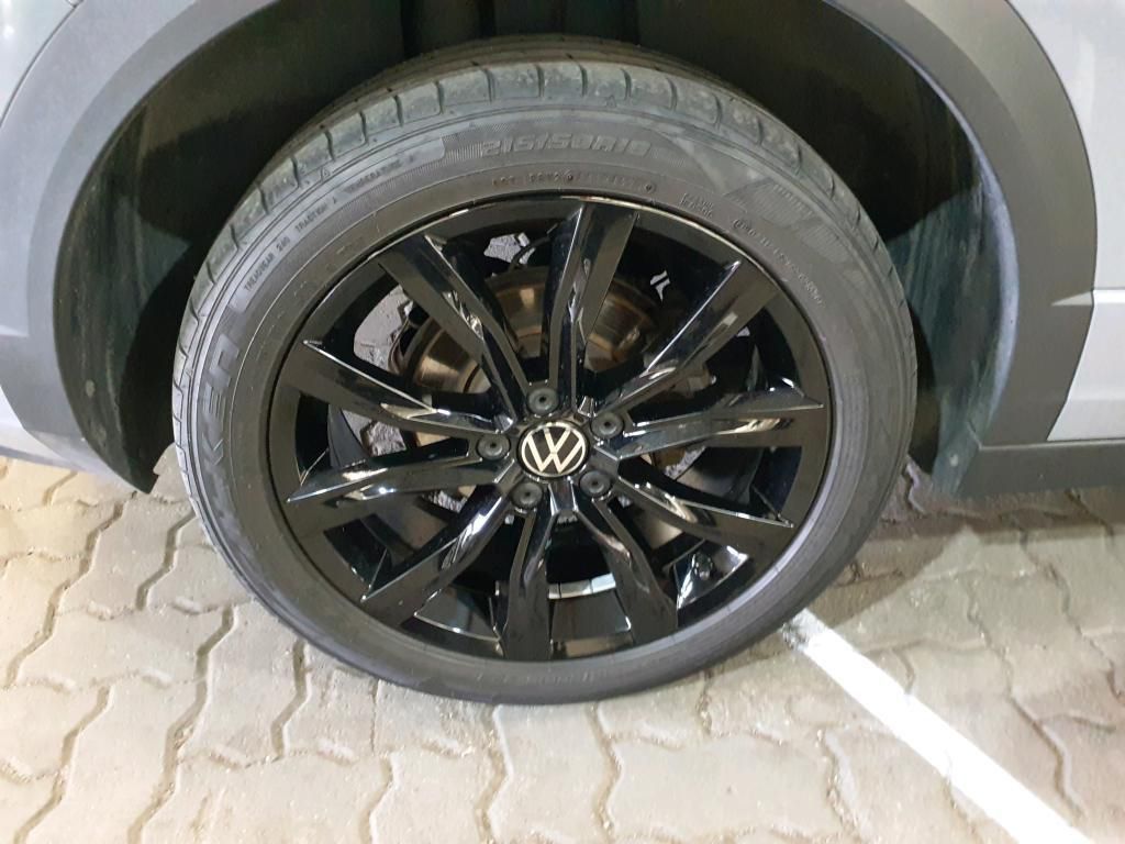 Volkswagen T-Roc R-Line 1.5 TSI DSG - Samsaru's Car Outlet