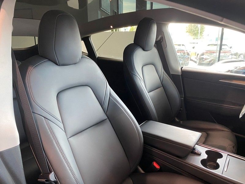 Tesla Model Y AWD Long Range Dual Motor Enh.Autopilot