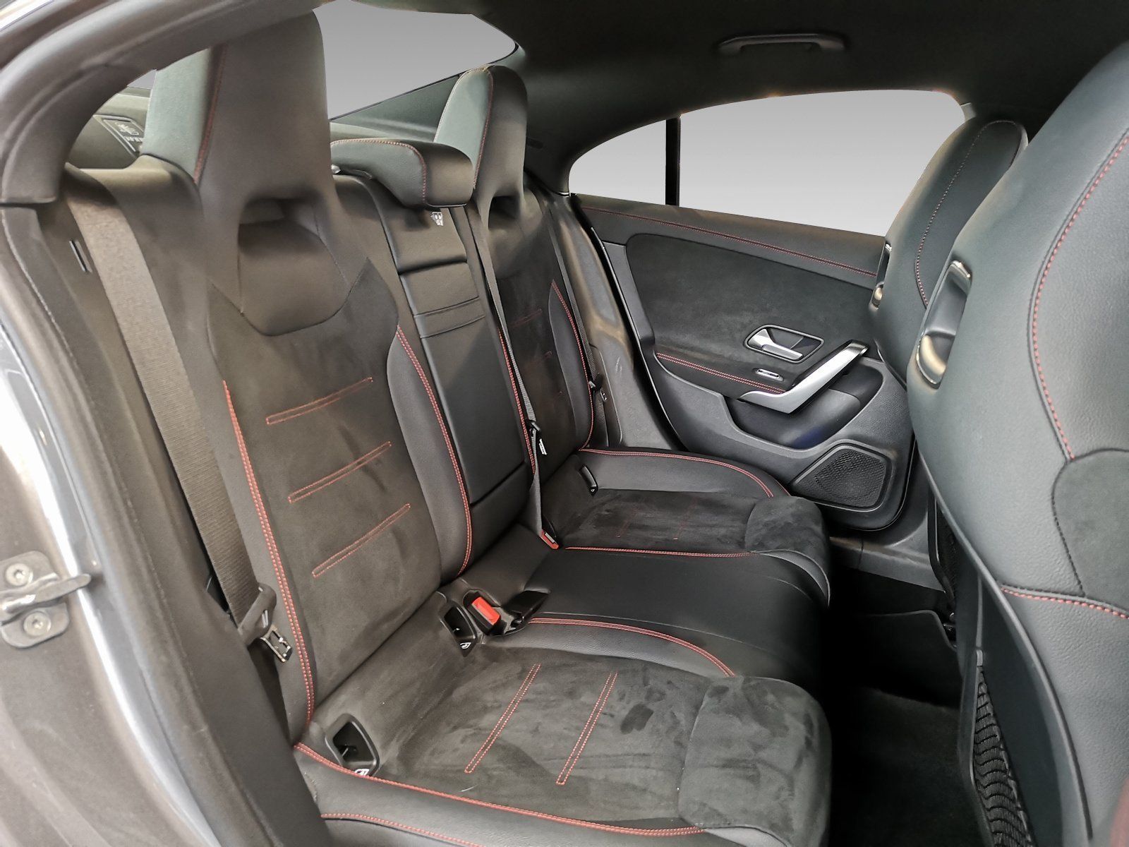 Mercedes-Benz CLA 200 Coupé AMG ADVANCED PLUS - Samsaru's Car Outlet