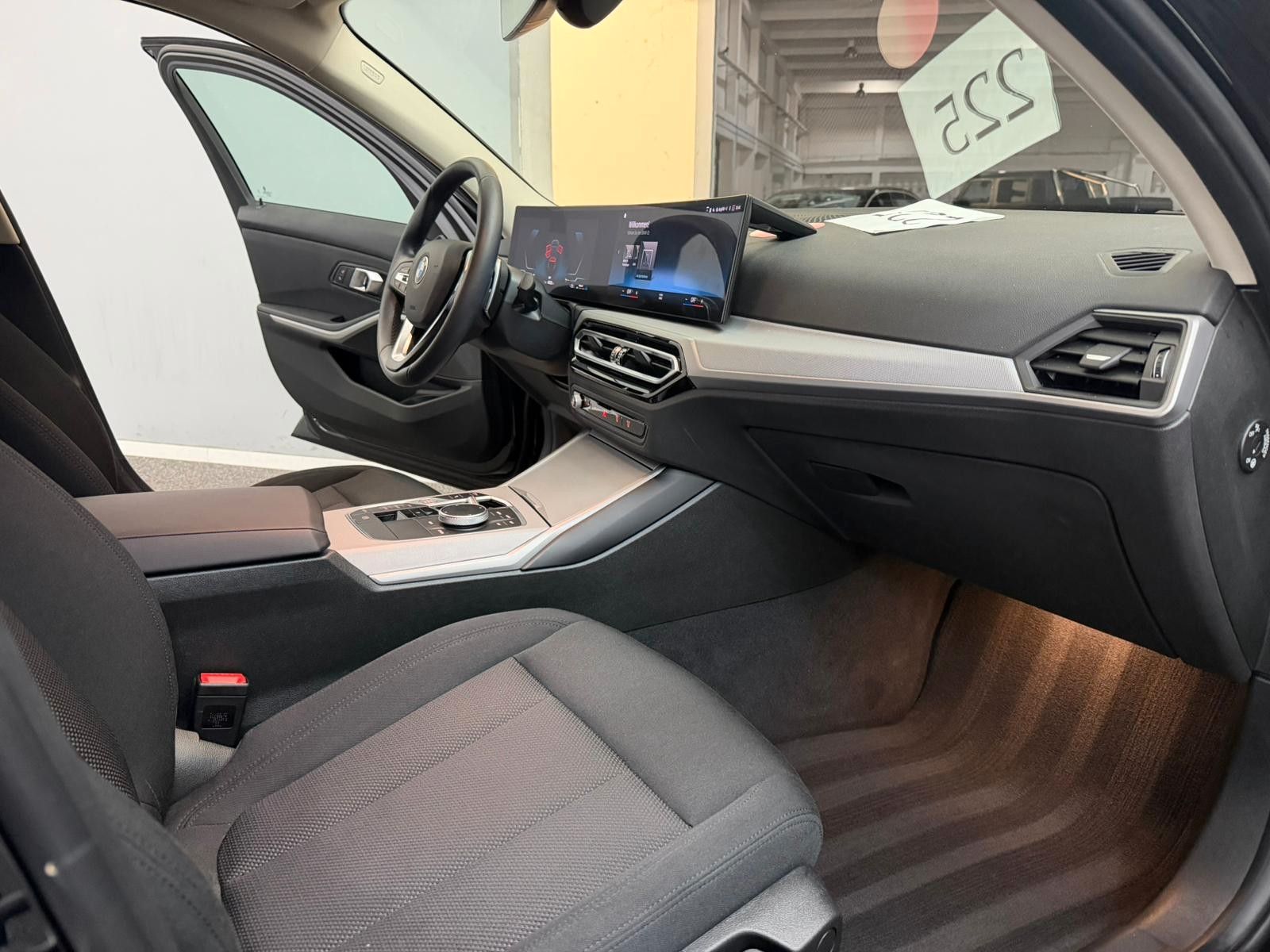 BMW 320 d xDrive Limo*1.HD*U-FREI*BMW-GARANTIE*
