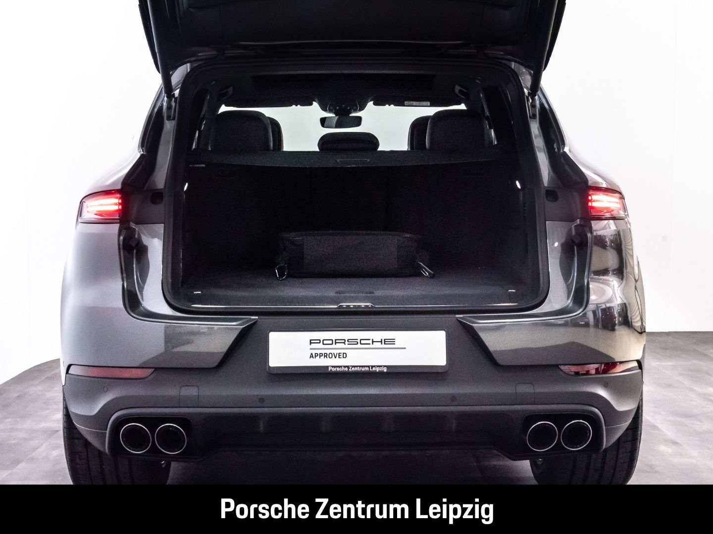Porsche Cayenne E-Hybrid Sportabgas HeadUp Massage ACC