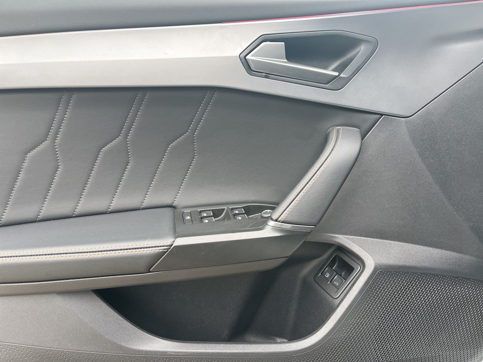 Cupra Formentor VZ 1.4 TSI DSG eHybrid  AHK Navi LED K