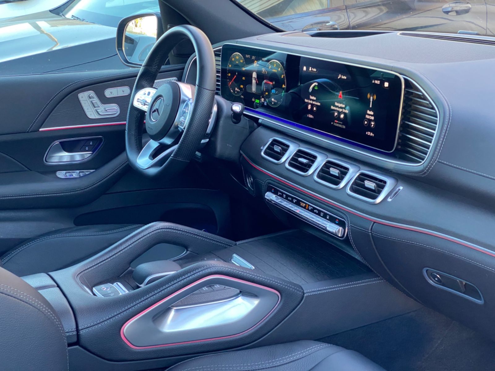 Mercedes-Benz GLE350de AMG 4M_Panorama_Airmatic_360°_Keyless_