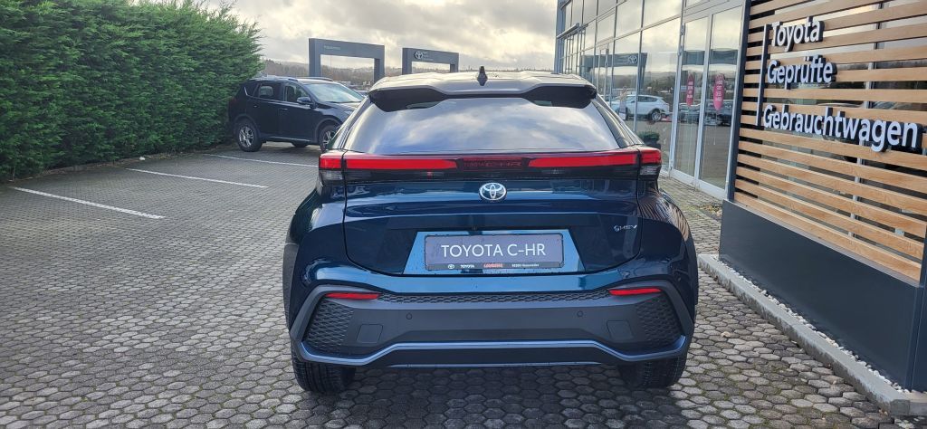 Toyota C-HR 1.8 Hybrid - Samsaru's Car Outlet