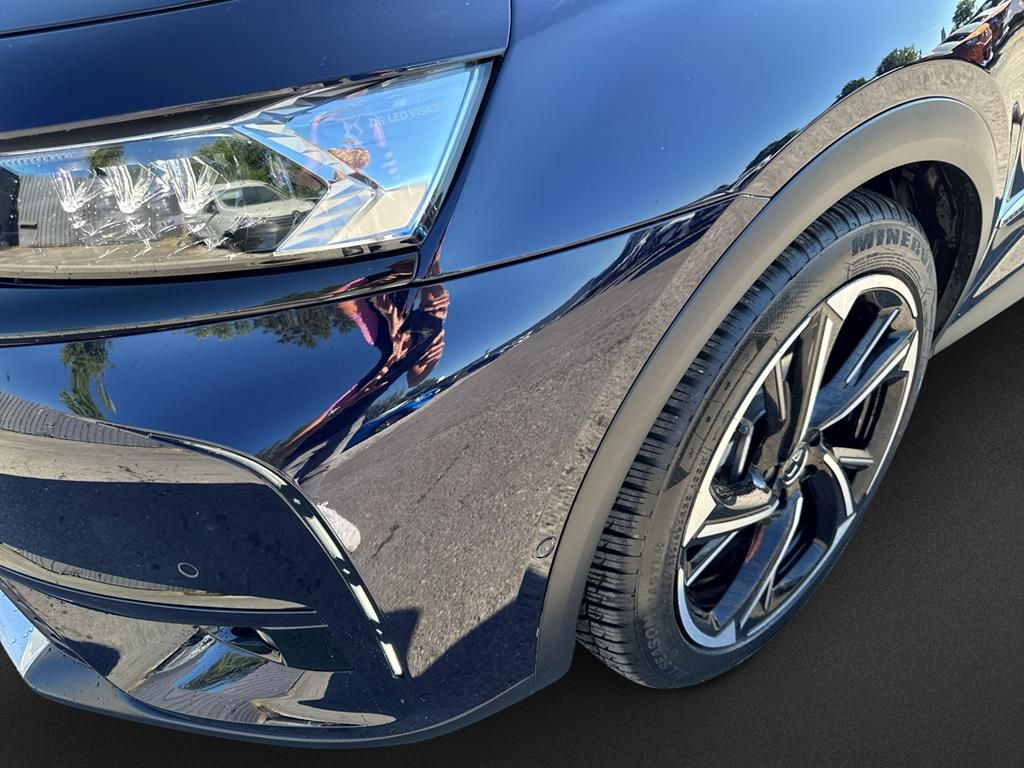 DS Automobiles DS7 Crossback E-Tense 4x4 Louvre