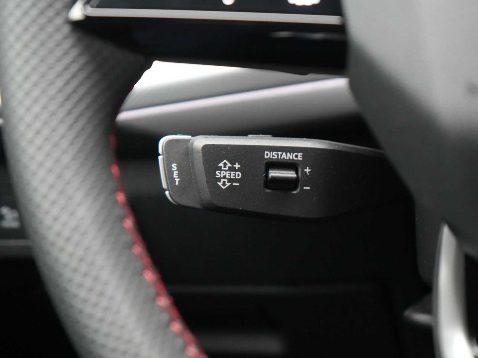 Audi Q3 S tronic S line MATRIX AHK PANO HUD SONOS NAV