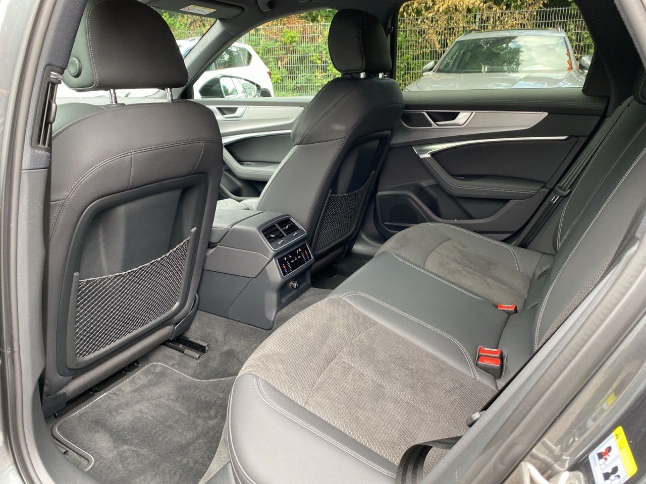 Audi A6 Avant 55 TFSIe quattro S-Tronic Sport - Samsaru's Car Outlet