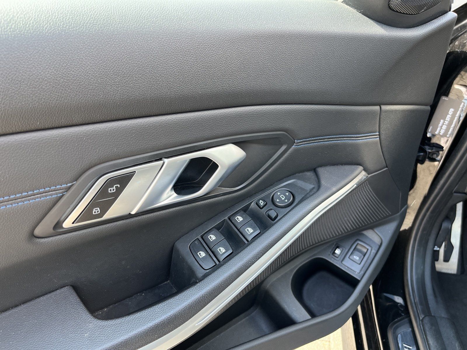 BMW 330e Touring M Sport - Samsaru's Car Outlet