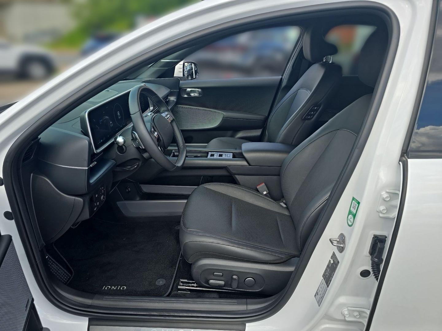 Hyundai IONIQ 6 Uniq Elektro 4WD 77,4 kWh HUD StandHZG N