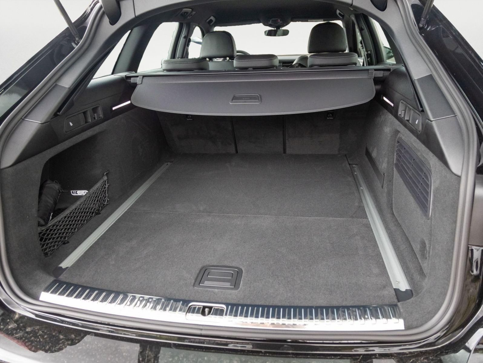 Audi A6 Avant S line 40TDI Stronic - Samsaru's Car Outlet