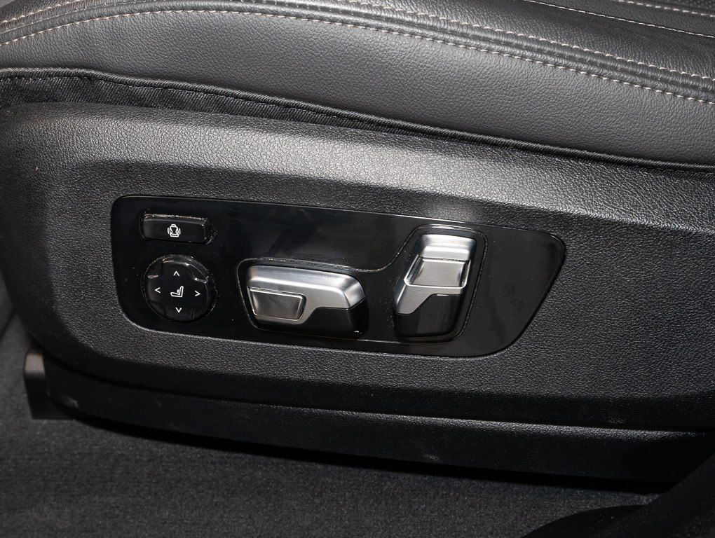 BMW X6 xDrive40d M Sportpaket - Samsaru's Car Outlet