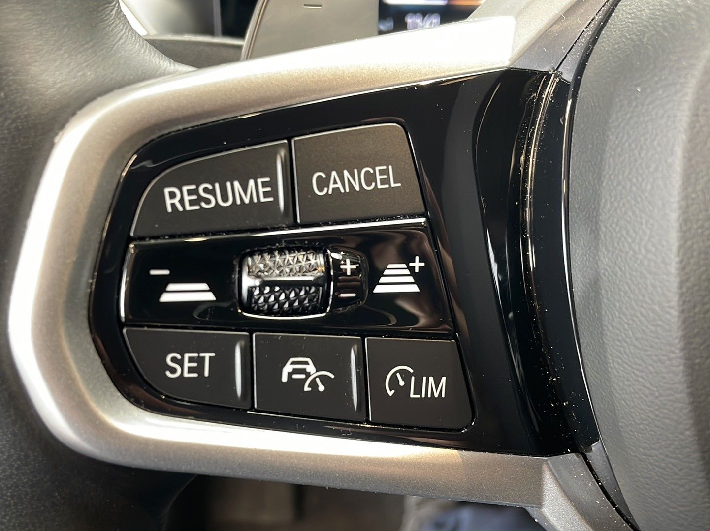 BMW 320i Touring M-Sport ACC AHK HiFi HUD 360° FL2