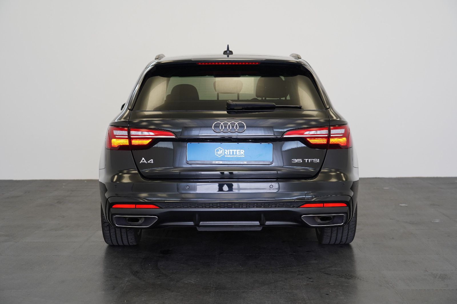 Audi A4 Avant 35 TFSI S Line S-Tronic - Samsaru's Car Outlet