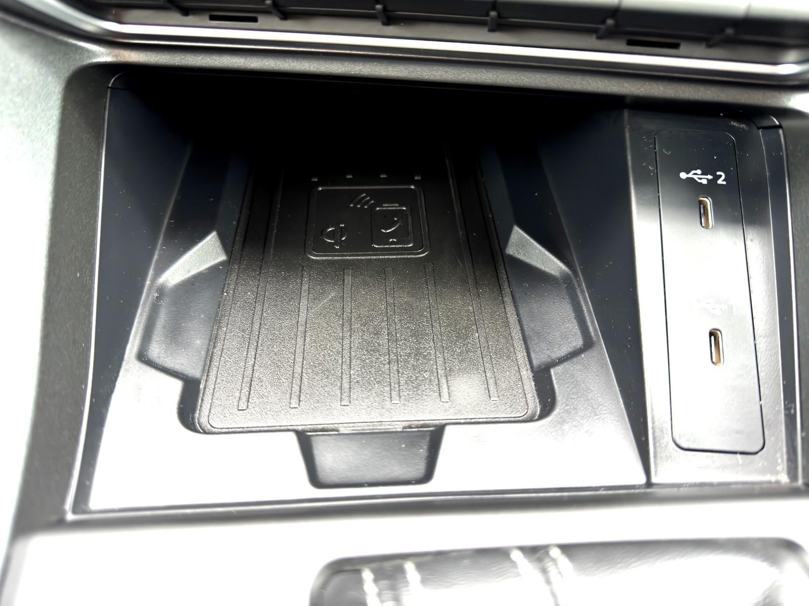 Audi Q3 40 TFSI S-Line - Samsaru's Car Outlet