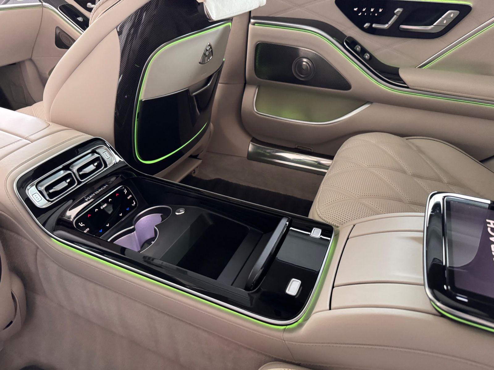 Mercedes-Benz S 680 Maybach - Samsaru's Car Outlet