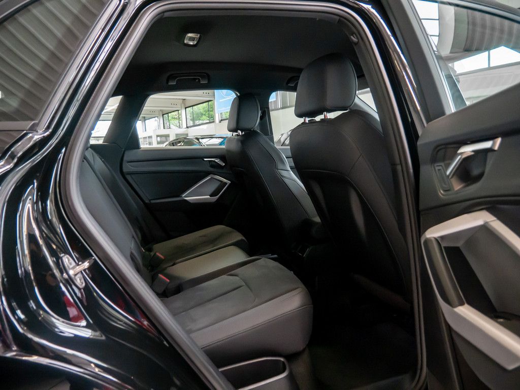 Audi Q3 S line 35 TDI quattro S tronic - Samsaru's Car Outlet