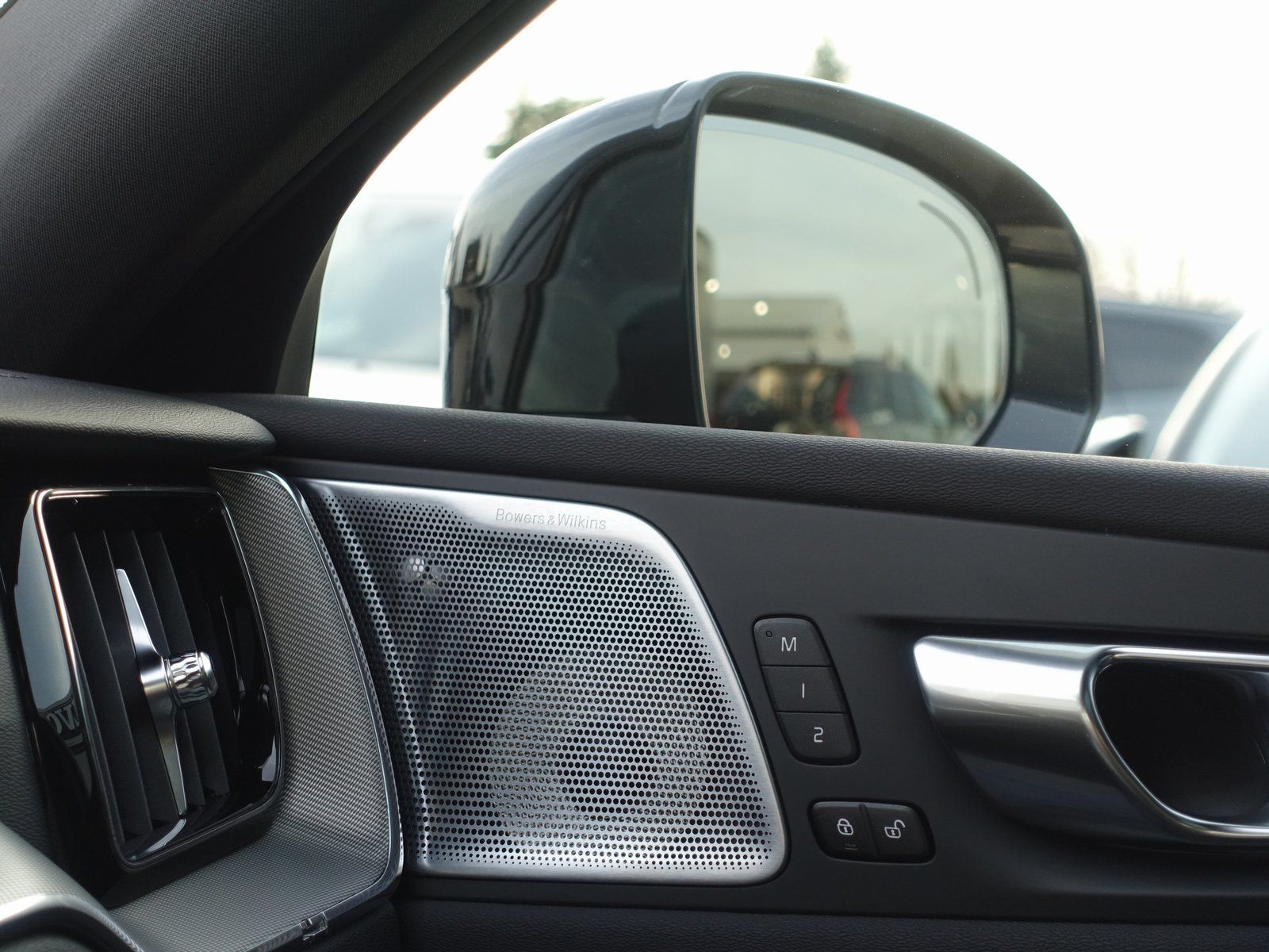 Volvo XC60 Black Edition Plus T6 AWD/360°/Pano/H&K/BLS