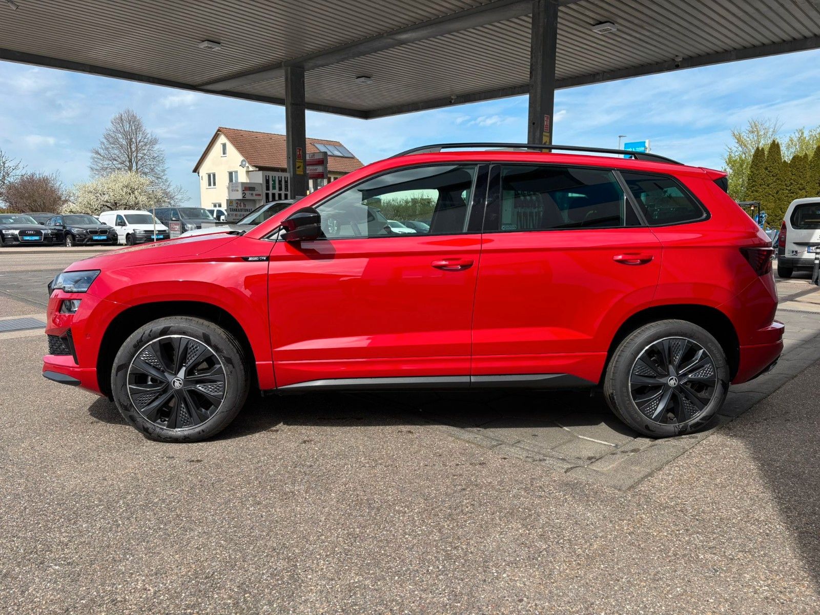 Skoda Karoq Sportline *AHK/Navi/ACC/SHZ/Garantie*