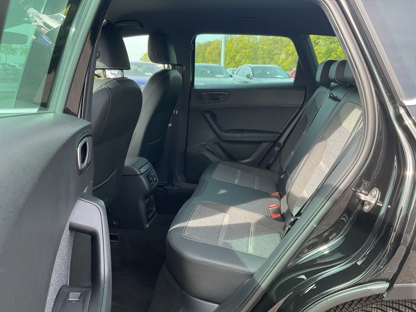 Seat Ateca 2.0 TDI DSG Xperience AHK LED NAVI SHZ PDC