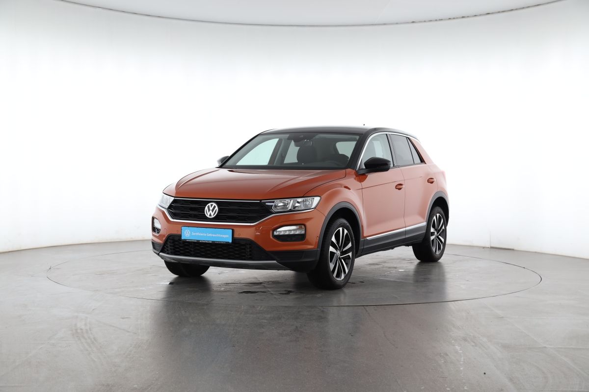 Volkswagen T-Roc 1.5 TSI IQ.DRIVE - Samsaru's Car Outlet