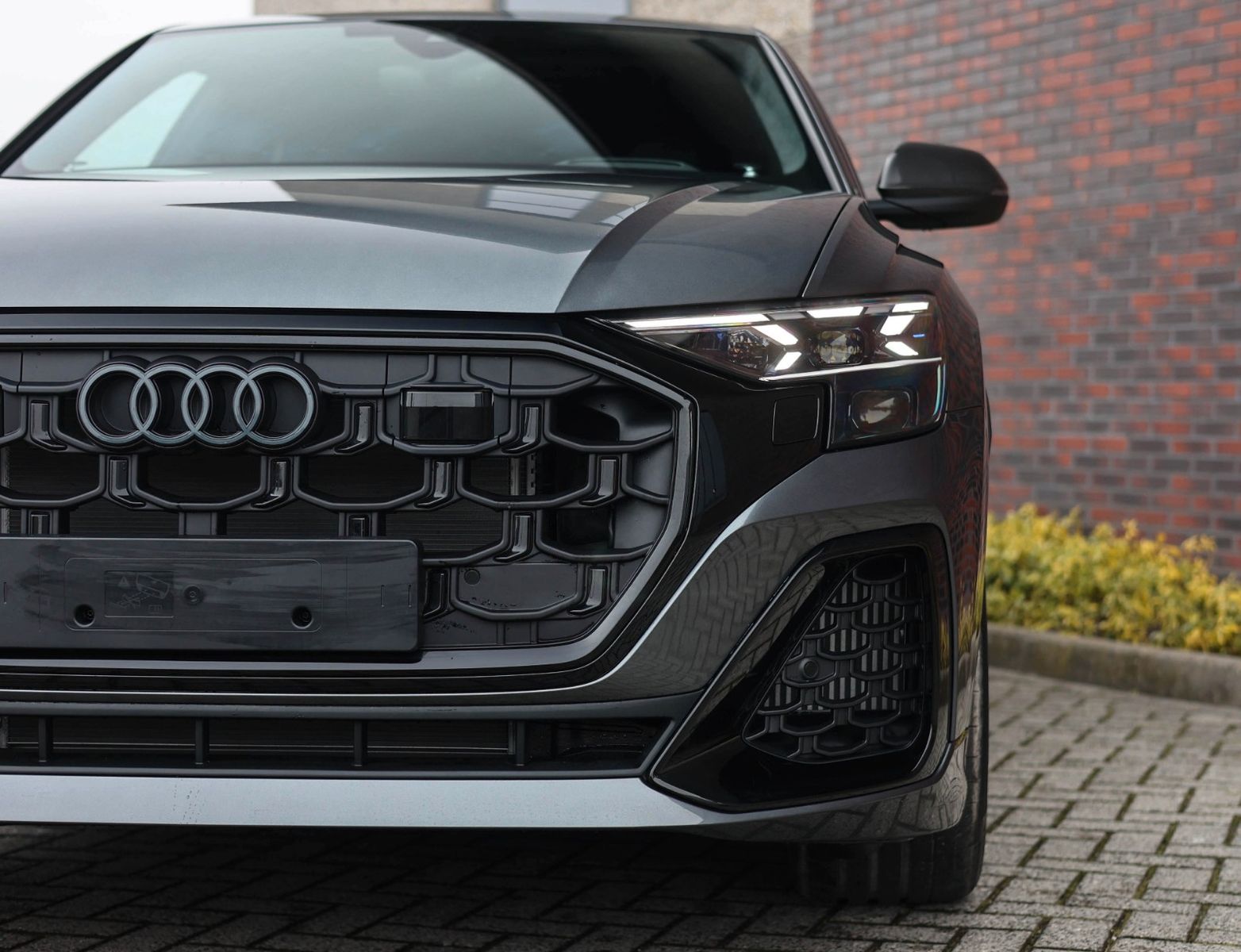 Audi Q8 60 TFSIe Quattro - Samsaru's Car Outlet