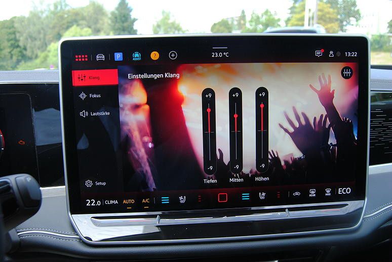 Volkswagen Passat 1.5 eHybrid DSG Elega.AHK.Navi-Max.HUD
