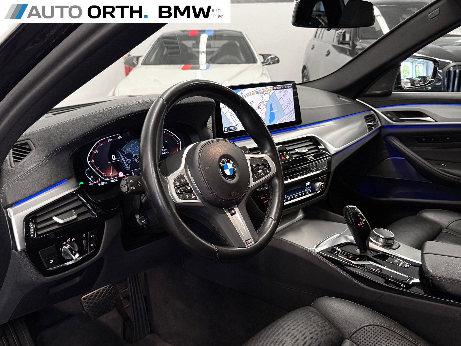 BMW 530d xDrive Touring PANO ST-HZG MASSAGE SITZLÜFT