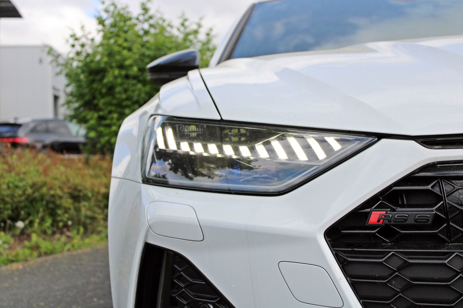 Audi RS6 Avant BLACK AHK PANO LASER HUD 280km/h LUFT