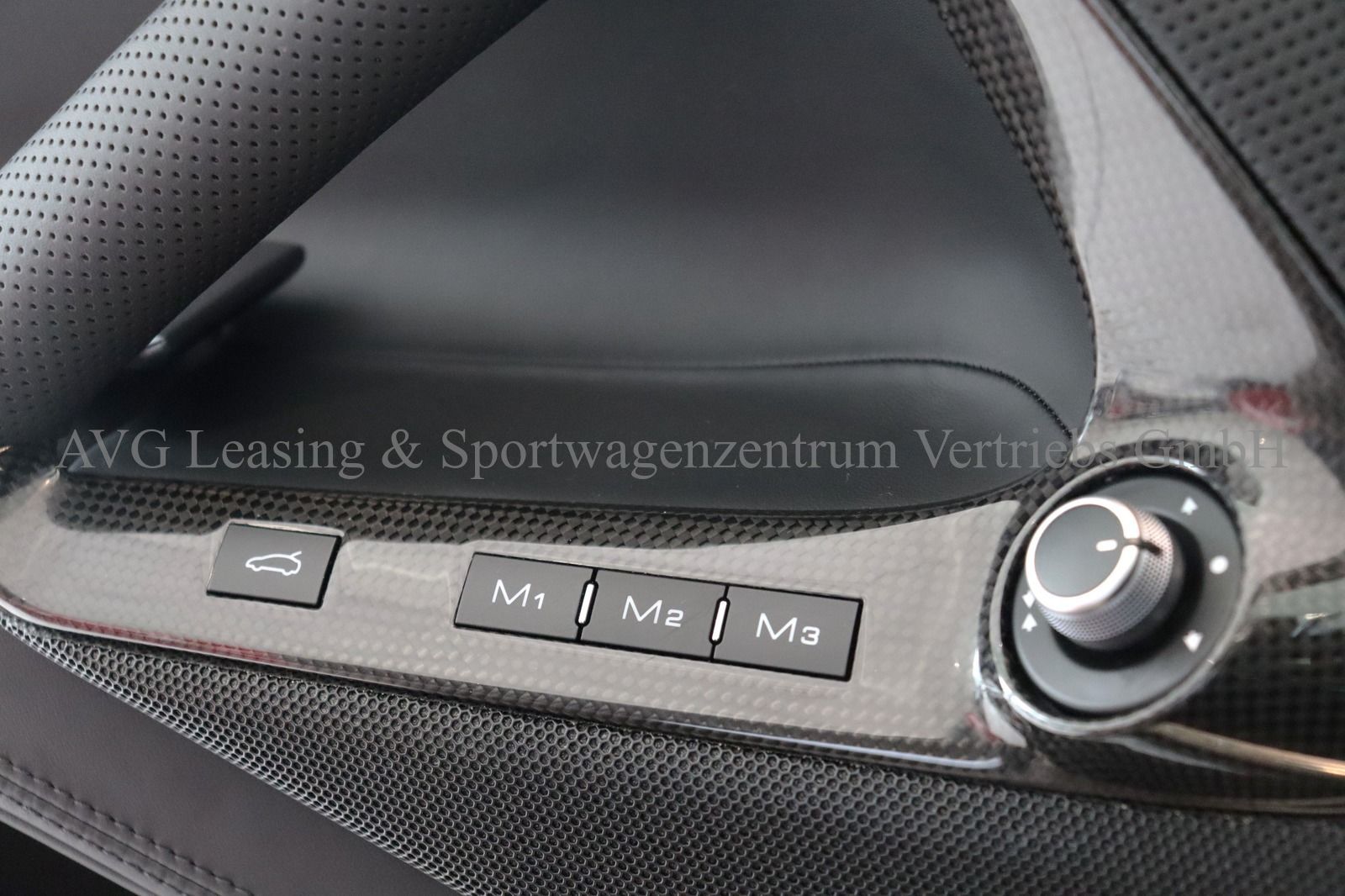 Ferrari 812 Superfast - Samsaru's Car Outlet