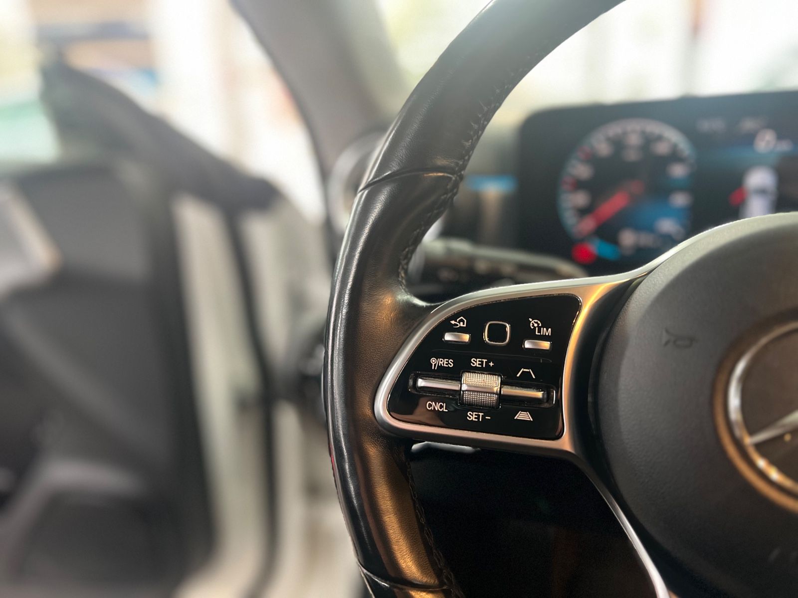 Mercedes-Benz CLA 220d SB 4M Progressive - Samsaru's Car Outlet