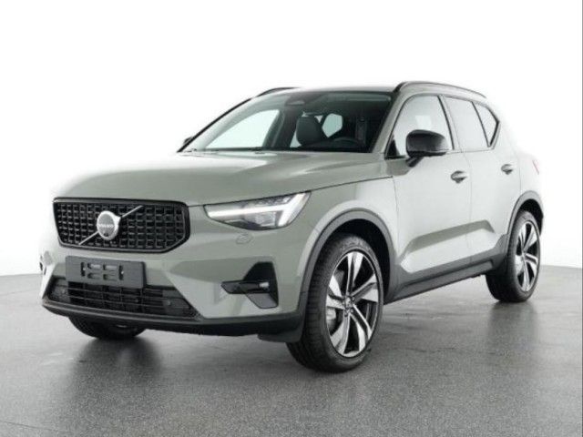 Volvo XC40 B4 Plus Dark/Leder/Navi/AHK/Pano/360K/20Zo