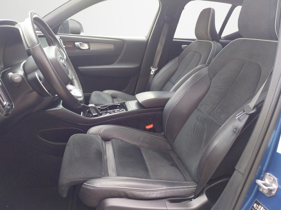 Volvo XC 40 D4 AWD R-Design