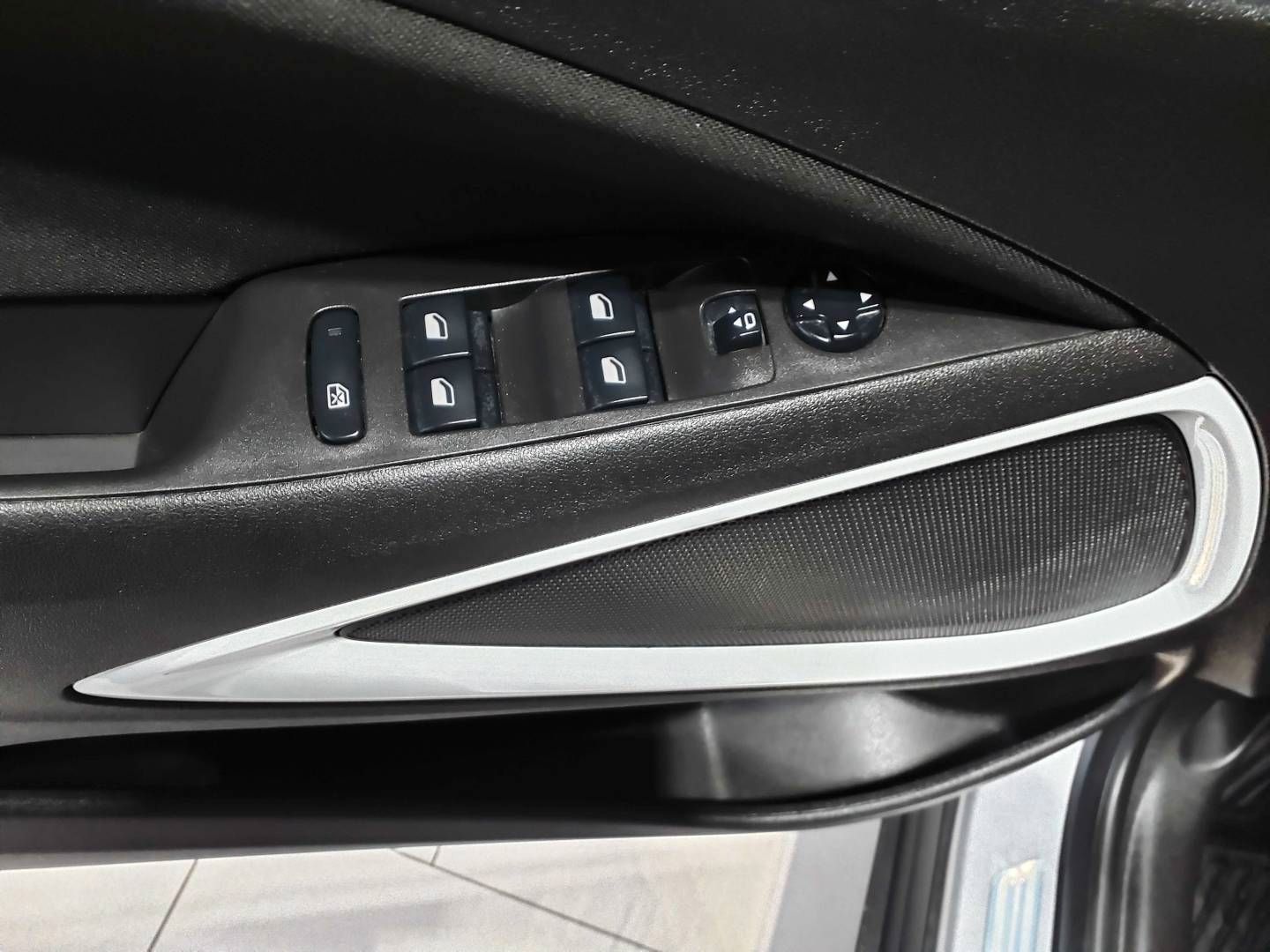 Opel CROSSLAND X - Samsaru's Car Outlet