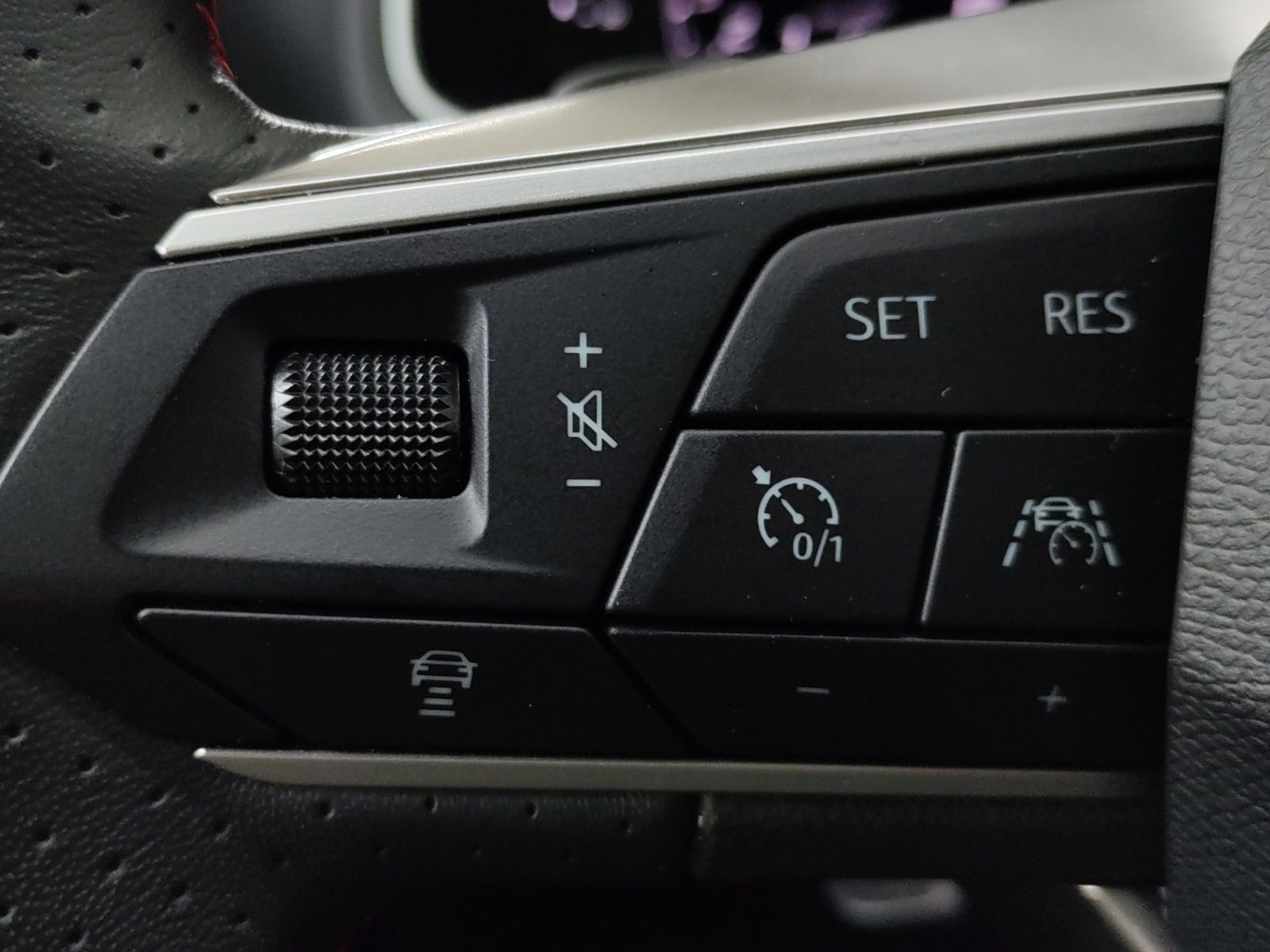 Seat Arona 1.5 TSI DSG FR NAVI AHK ACC GJR