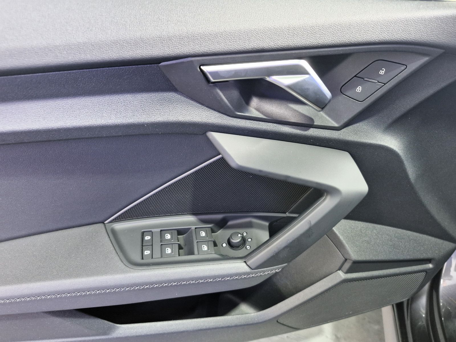 Audi A3 Sportback 35 TFSI 2xS Line - Samsaru's Car Outlet