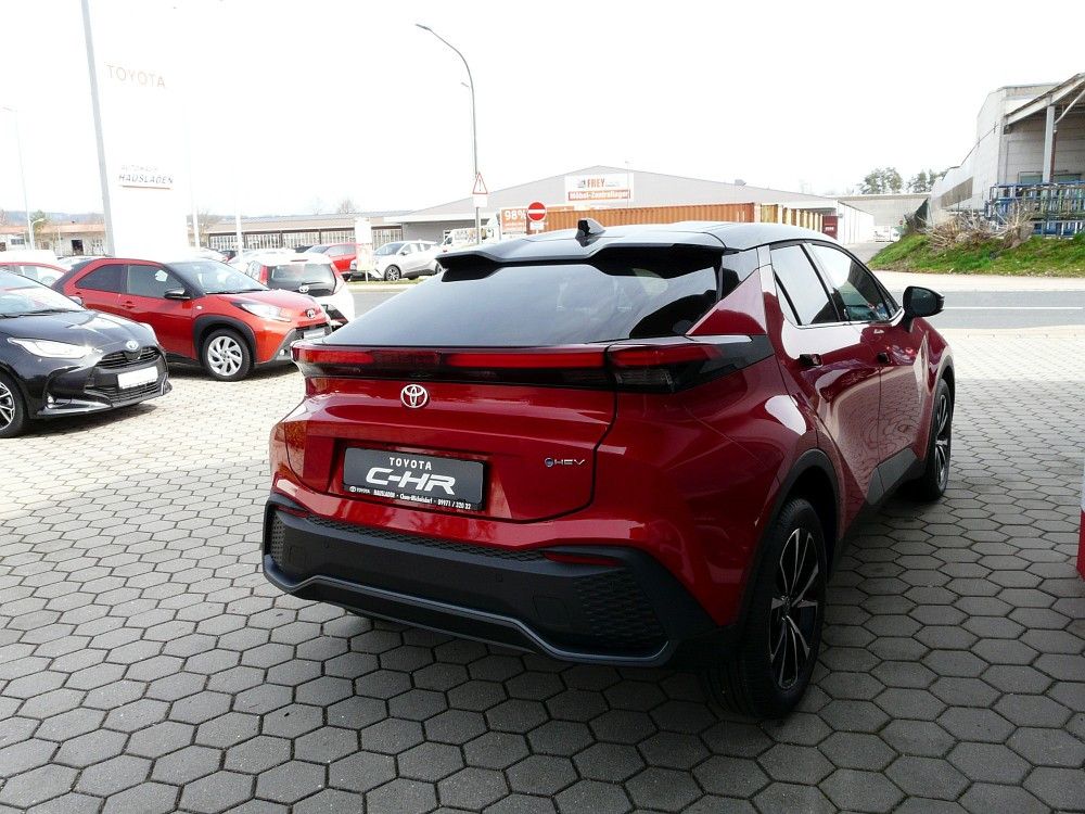 Toyota C-HR Team D  2,0 Hybrid