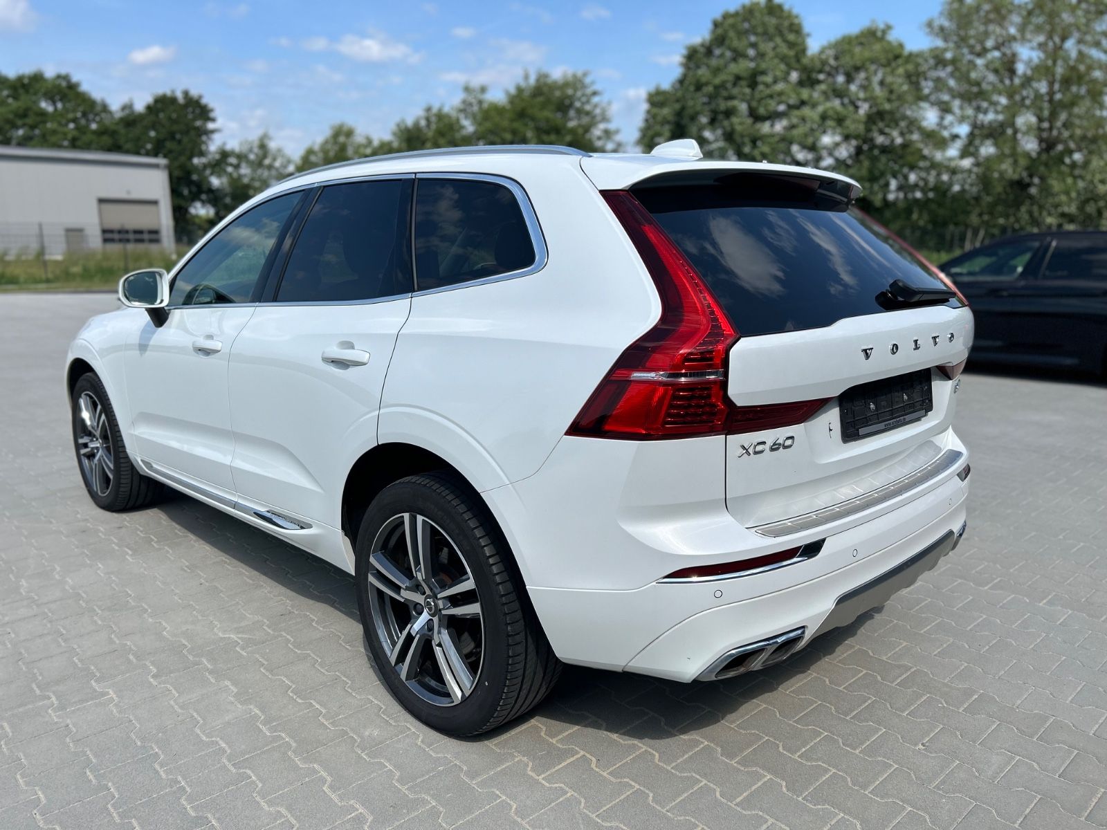 Volvo XC60 AWD -ACC-Belü.Sitz-Massage-LED-20Zo