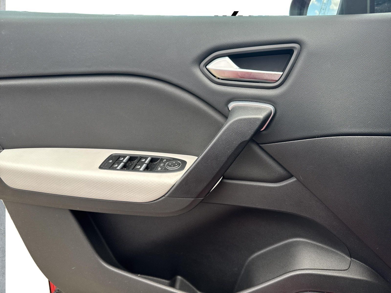 Renault Captur E-TECH 160 Edition One - Samsaru's Car Outlet