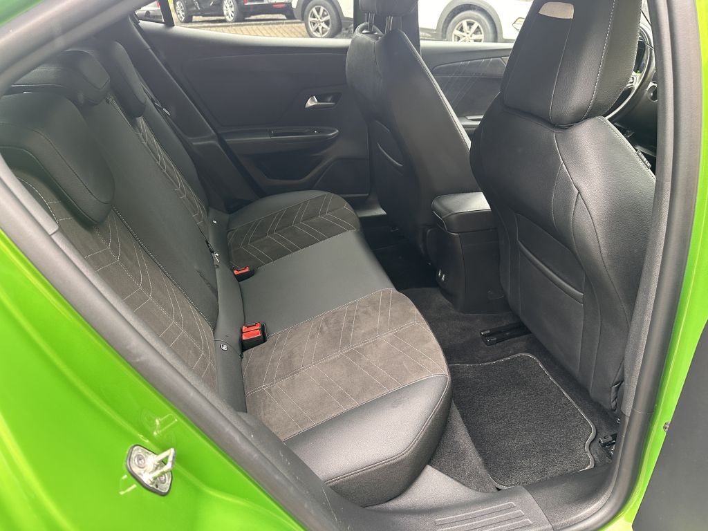 Opel Mokka-e Ultimate - Samsaru's Car Outlet