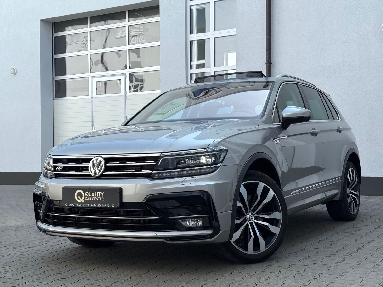 Volkswagen Tiguan Highline 4Motion - Samsaru's Car Outlet