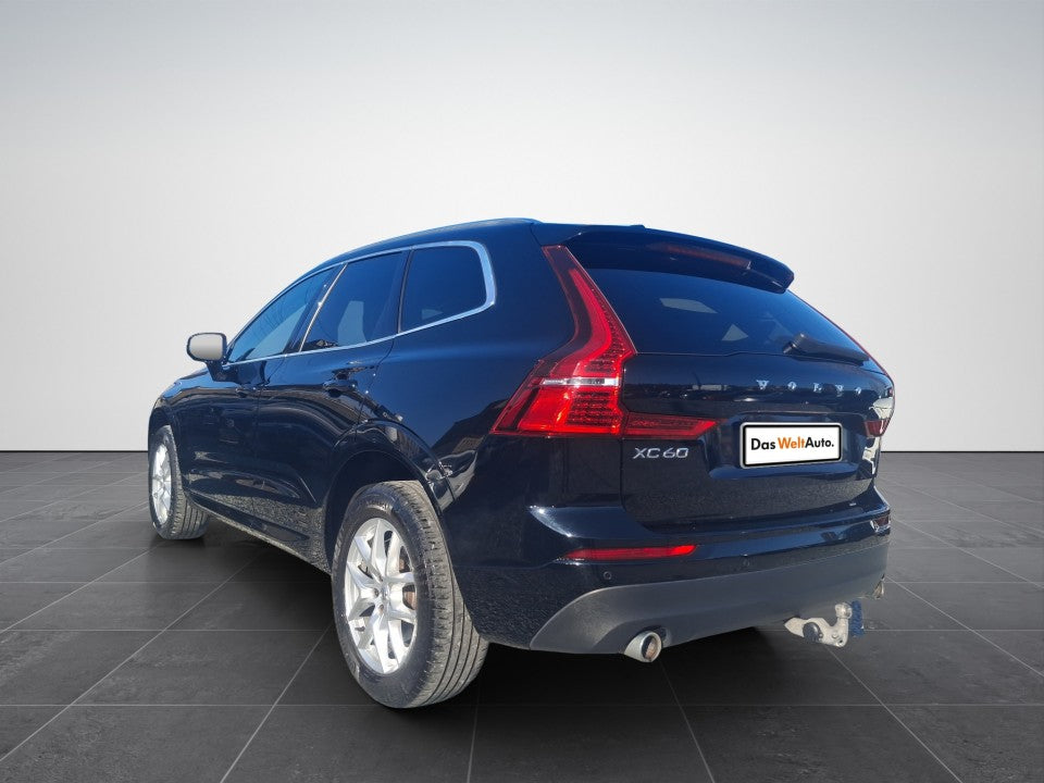 VOLVO XC 60 D5 AWD Momentum