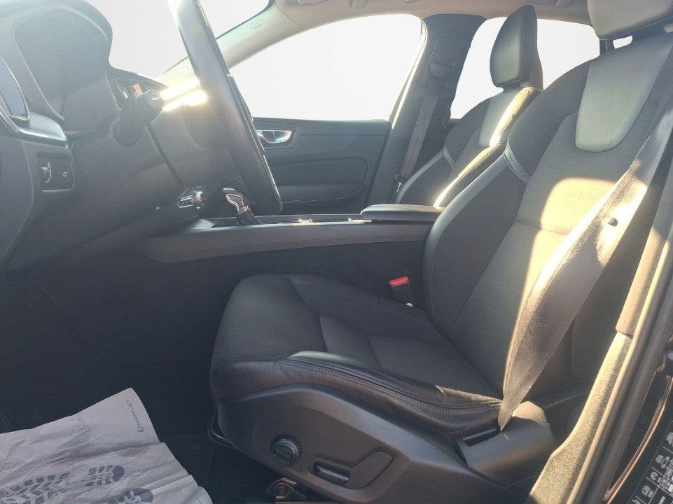 VOLVO XC 60 D5 AWD Momentum