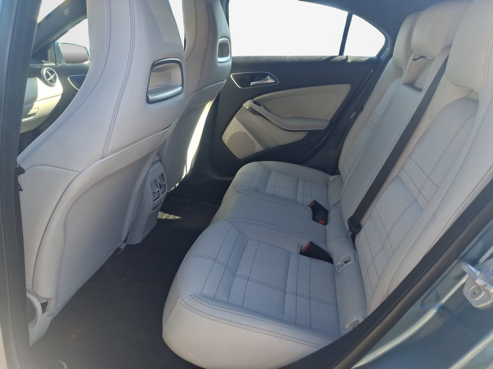 Mercedes-Benz A